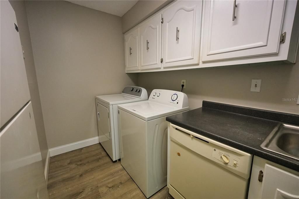For Rent: $1,625 (2 beds, 2 baths, 1002 Square Feet)