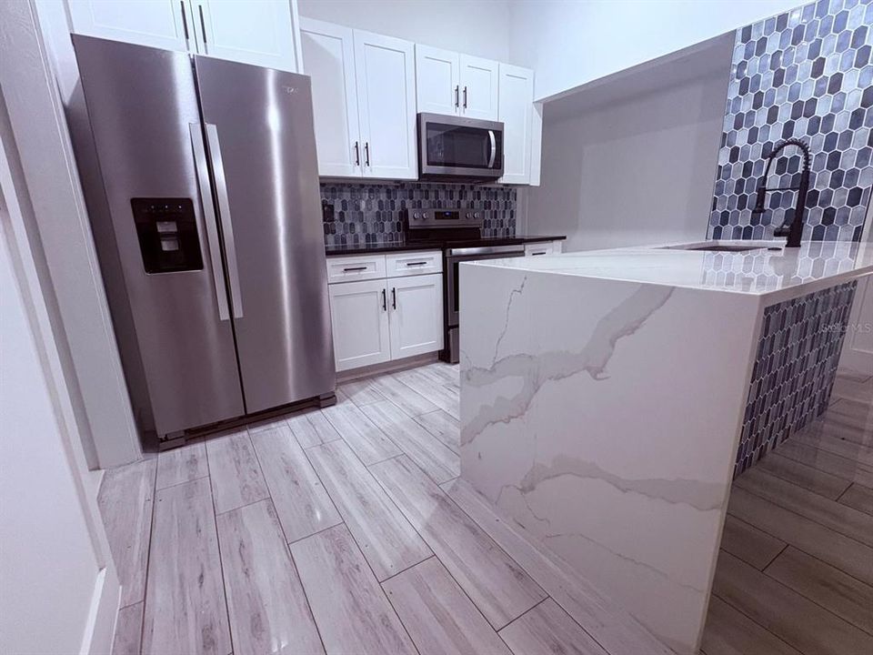For Sale: $375,000 (4 beds, 2 baths, 1240 Square Feet)