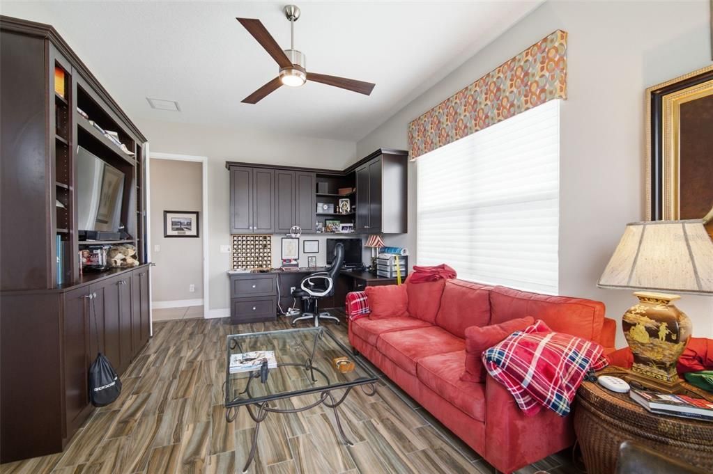 Activo con contrato: $1,450,000 (3 camas, 3 baños, 2640 Pies cuadrados)