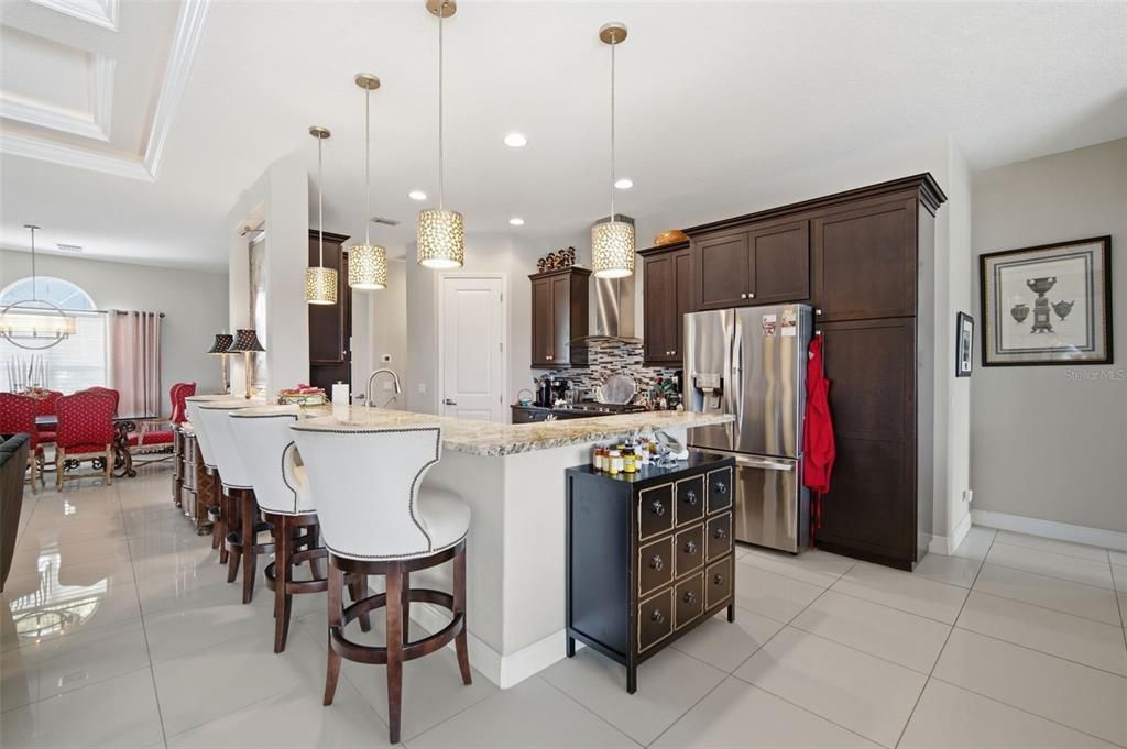Activo con contrato: $1,450,000 (3 camas, 3 baños, 2640 Pies cuadrados)