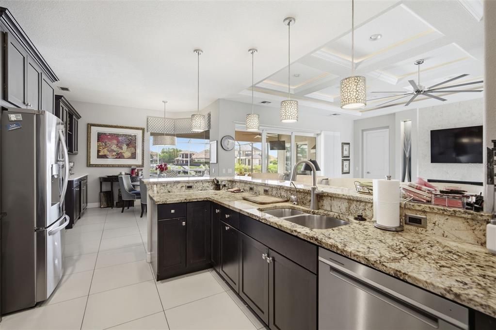 Activo con contrato: $1,450,000 (3 camas, 3 baños, 2640 Pies cuadrados)