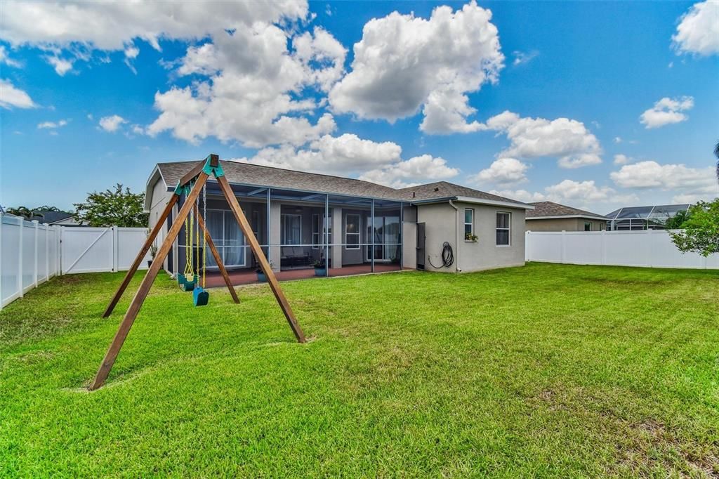 На продажу: $449,900 (3 спален, 2 ванн, 1652 Квадратных фут)