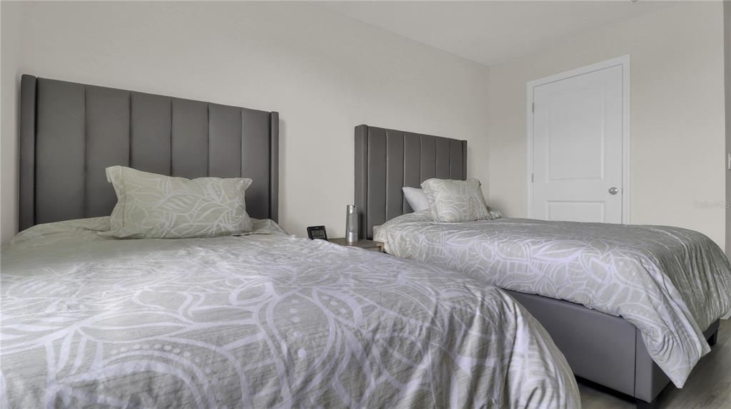 For Rent: $3,200 (4 beds, 2 baths, 2260 Square Feet)