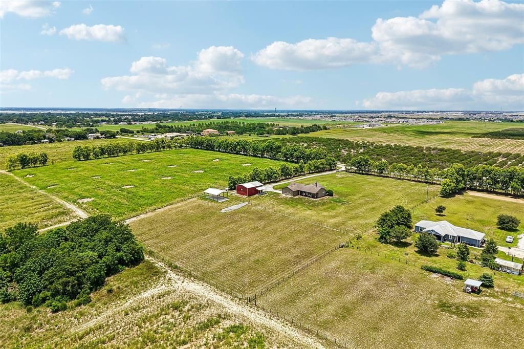 На продажу: $699,900 (2 спален, 2 ванн, 1744 Квадратных фут)