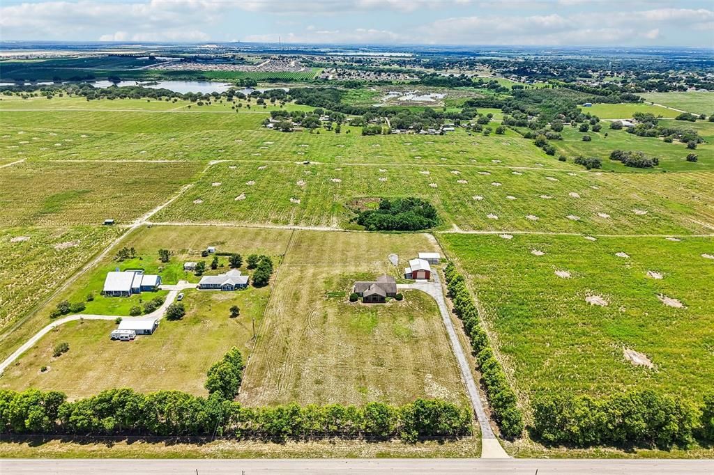 На продажу: $699,900 (2 спален, 2 ванн, 1744 Квадратных фут)
