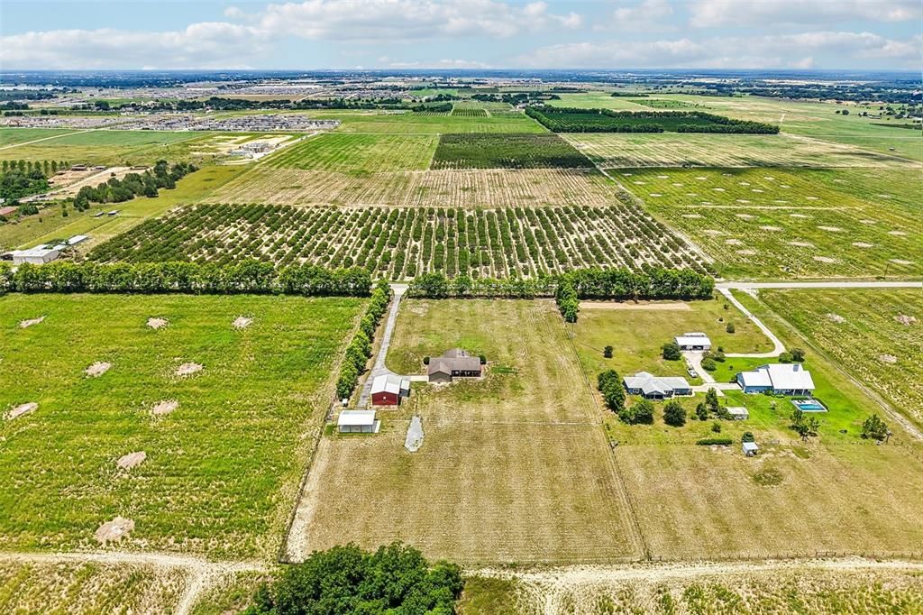 На продажу: $699,900 (2 спален, 2 ванн, 1744 Квадратных фут)