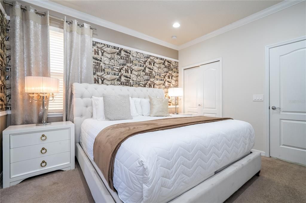 Под контрактом: $514,900 (6 спален, 4 ванн, 3142 Квадратных фут)