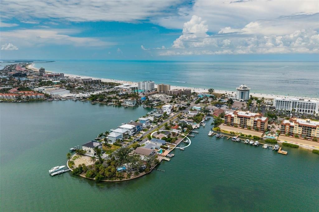 待售: $1,600,000 (0.23 acres)