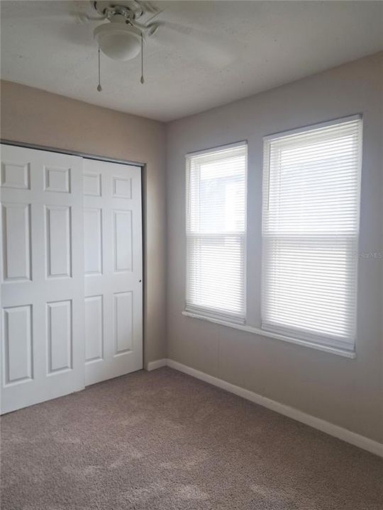 For Sale: $349,000 (3 beds, 3 baths, 1722 Square Feet)