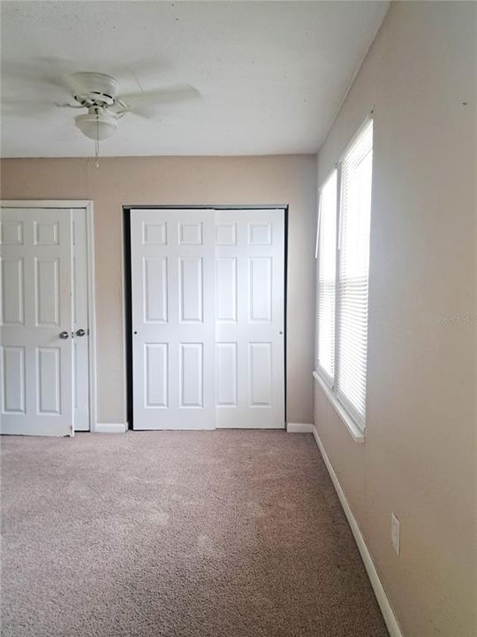 For Sale: $349,000 (3 beds, 3 baths, 1722 Square Feet)