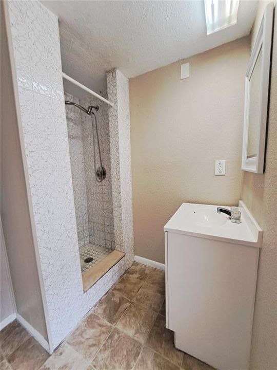 For Sale: $349,000 (3 beds, 3 baths, 1722 Square Feet)