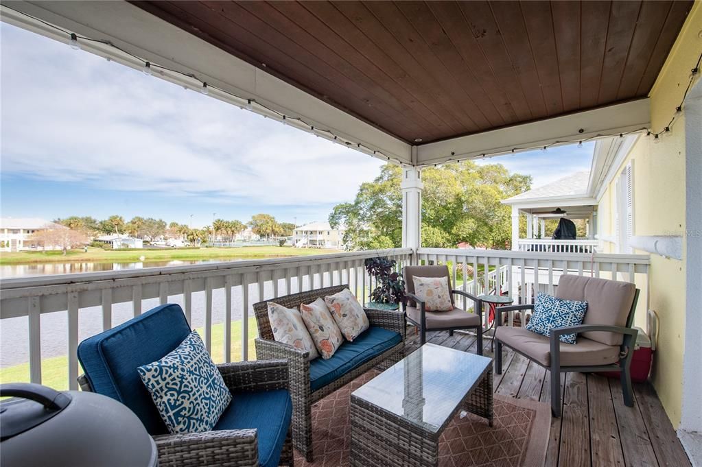 For Rent: $1,900 (1 beds, 1 baths, 823 Square Feet)