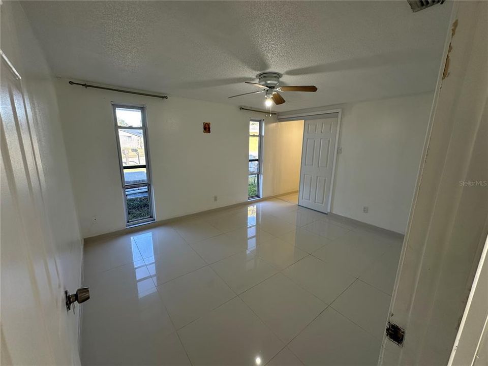 En Venta: $267,900 (2 camas, 2 baños, 1268 Pies cuadrados)