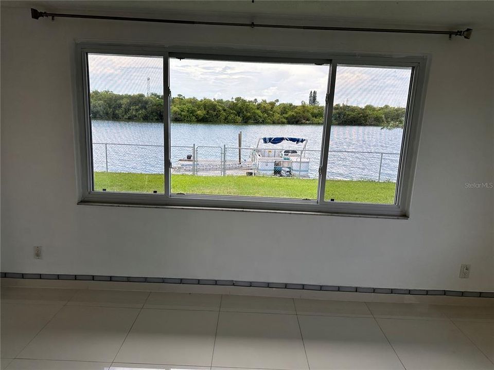 En Venta: $267,900 (2 camas, 2 baños, 1268 Pies cuadrados)