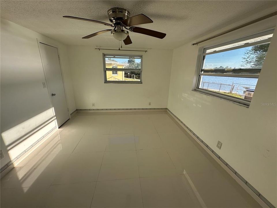 En Venta: $267,900 (2 camas, 2 baños, 1268 Pies cuadrados)