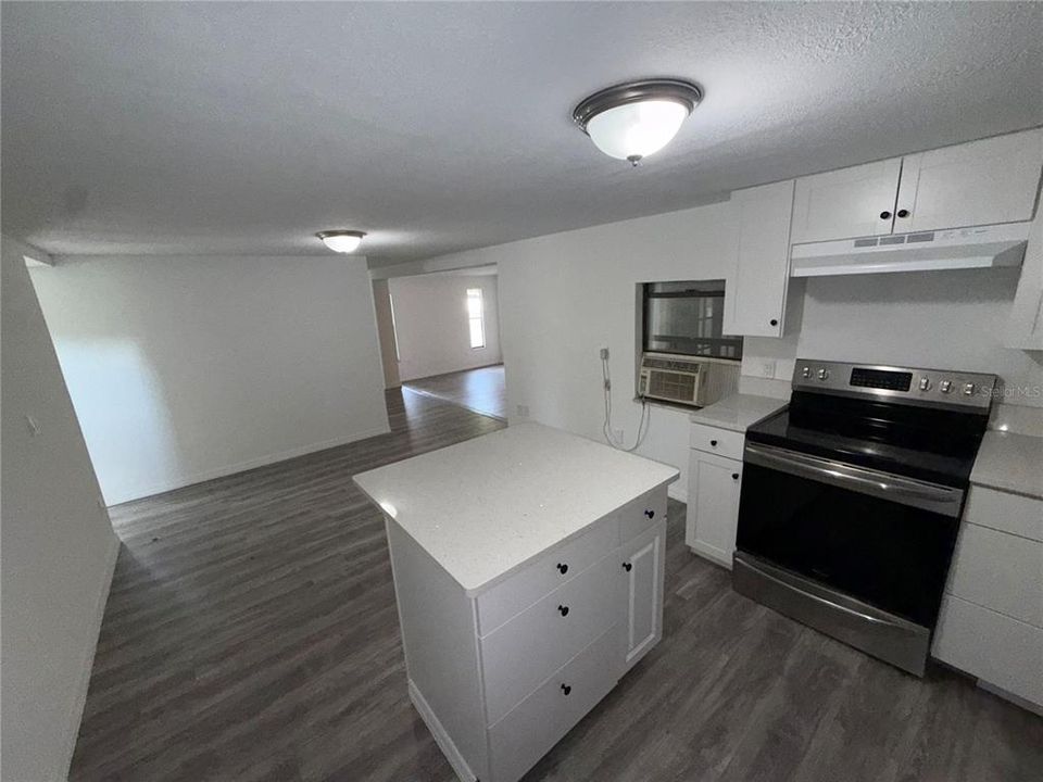 For Sale: $129,000 (5 beds, 1 baths, 1796 Square Feet)
