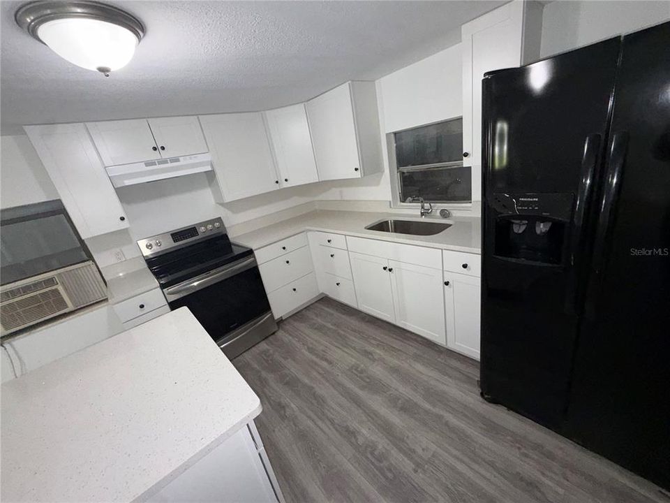 For Sale: $129,000 (5 beds, 1 baths, 1796 Square Feet)