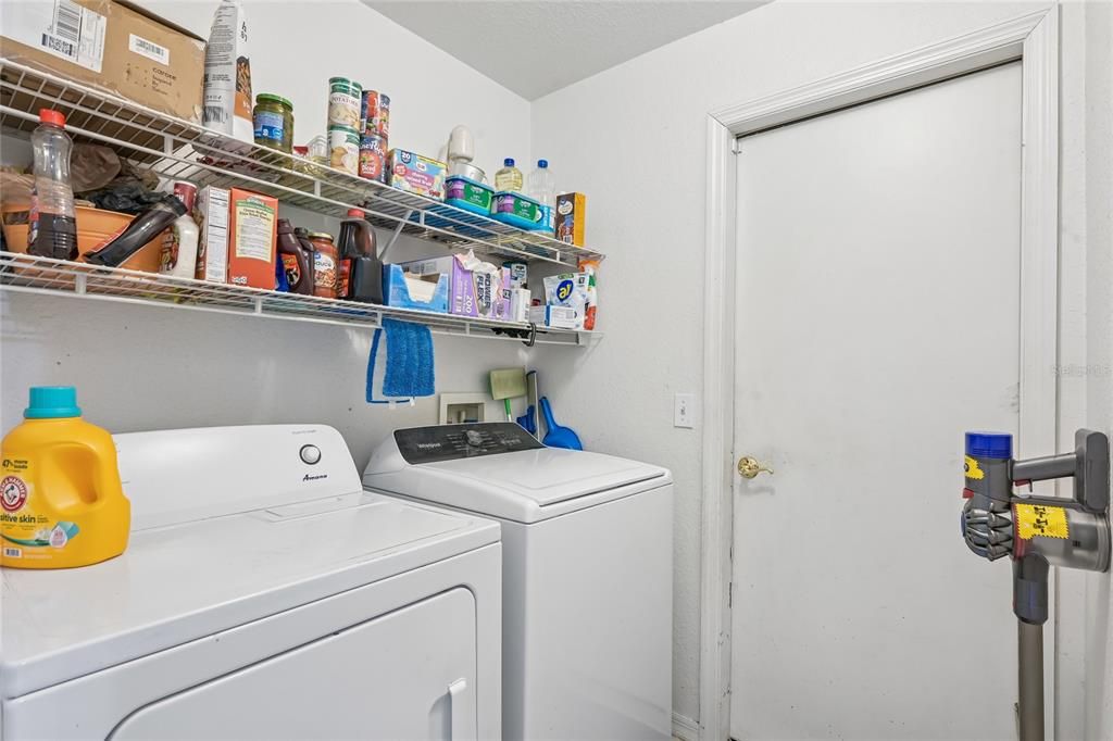 For Sale: $245,000 (3 beds, 2 baths, 1264 Square Feet)