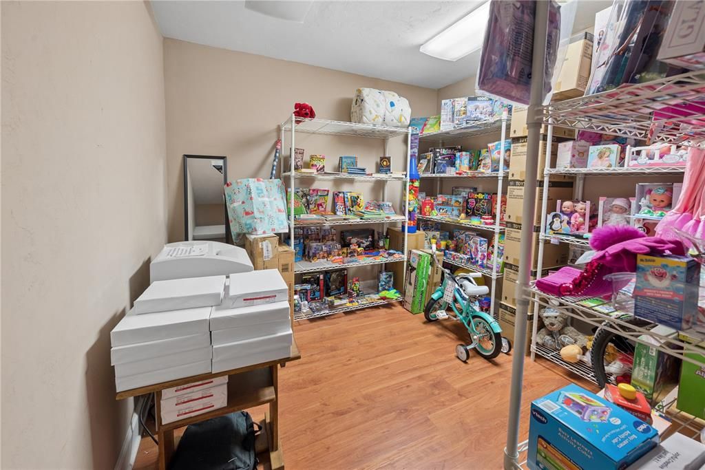 For Sale: $1,400,000 (0 beds, 0 baths, 6054 Square Feet)