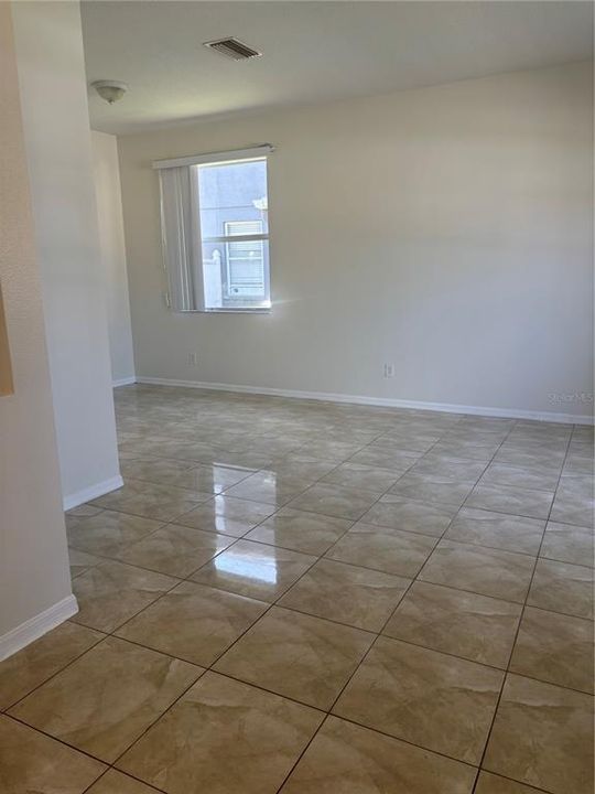 En Renta: $2,300 (3 camas, 2 baños, 1549 Pies cuadrados)