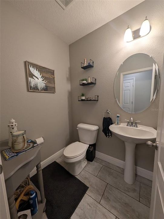 For Sale: $575,000 (4 beds, 2 baths, 2928 Square Feet)