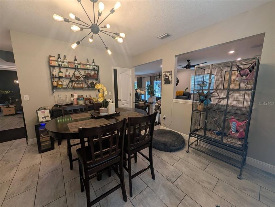For Sale: $575,000 (4 beds, 2 baths, 2928 Square Feet)