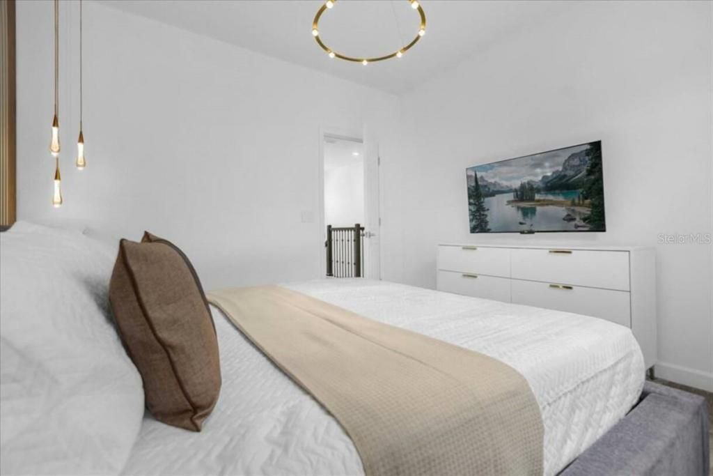 En Venta: $670,000 (6 camas, 5 baños, 3291 Pies cuadrados)