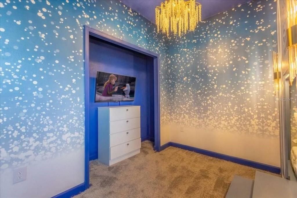 En Venta: $670,000 (6 camas, 5 baños, 3291 Pies cuadrados)