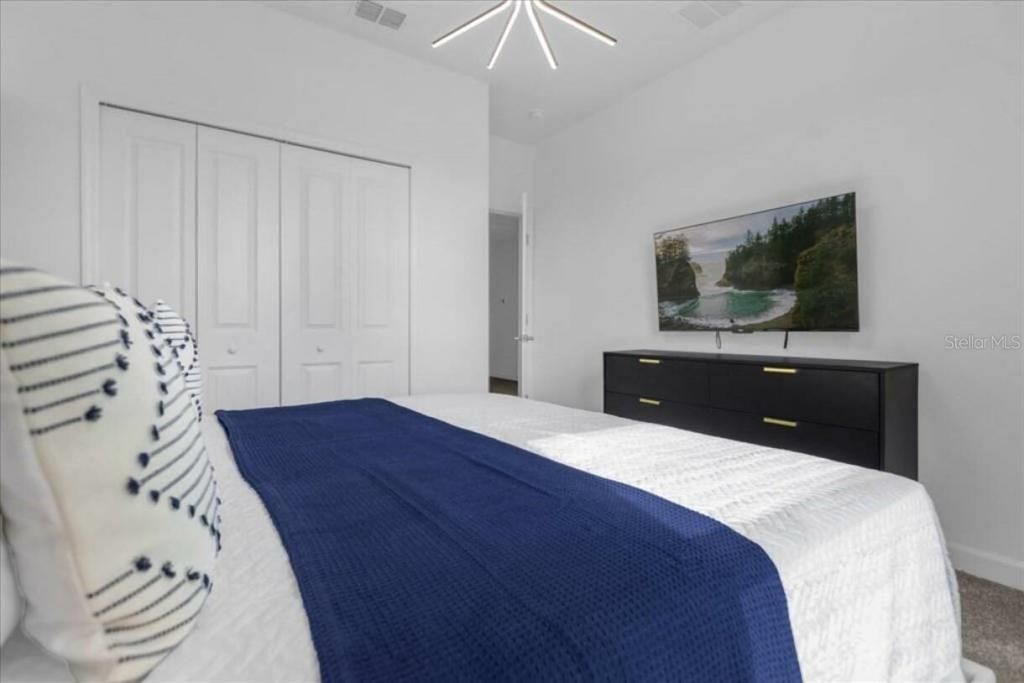 En Venta: $670,000 (6 camas, 5 baños, 3291 Pies cuadrados)