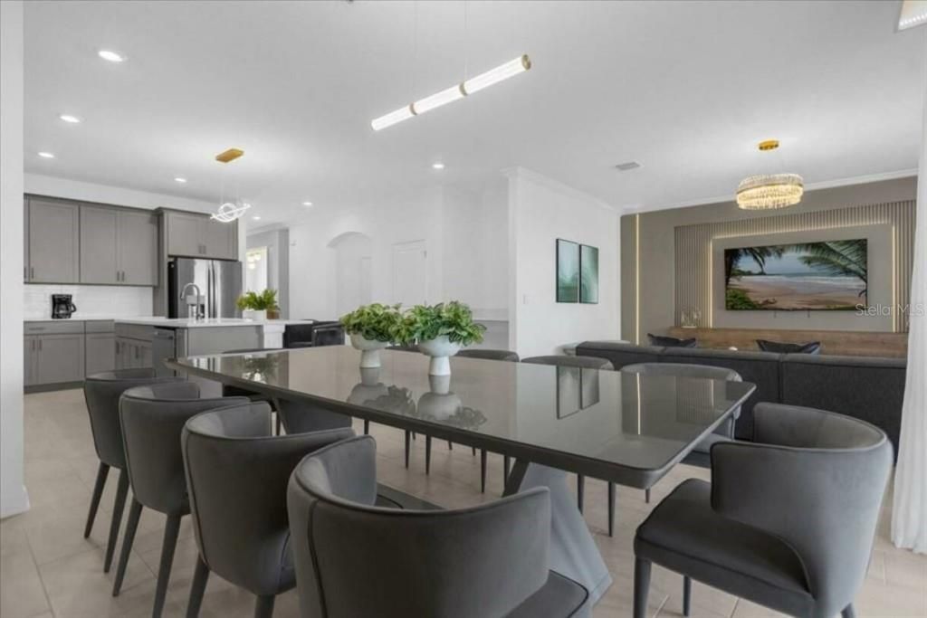 En Venta: $670,000 (6 camas, 5 baños, 3291 Pies cuadrados)