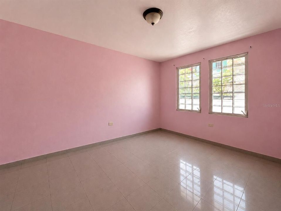 For Sale: $279,000 (3 beds, 2 baths, 1440 Square Feet)
