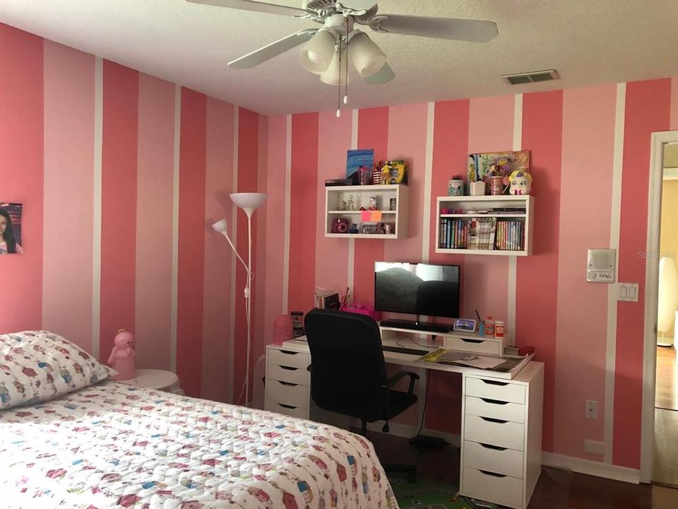 В аренду: $4,900 (5 спален, 3 ванн, 3883 Квадратных фут)
