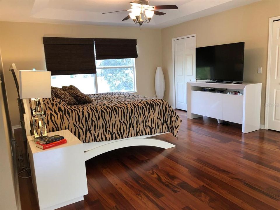 В аренду: $4,900 (5 спален, 3 ванн, 3883 Квадратных фут)