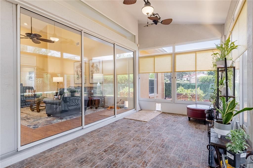 En Venta: $495,000 (3 camas, 2 baños, 2408 Pies cuadrados)