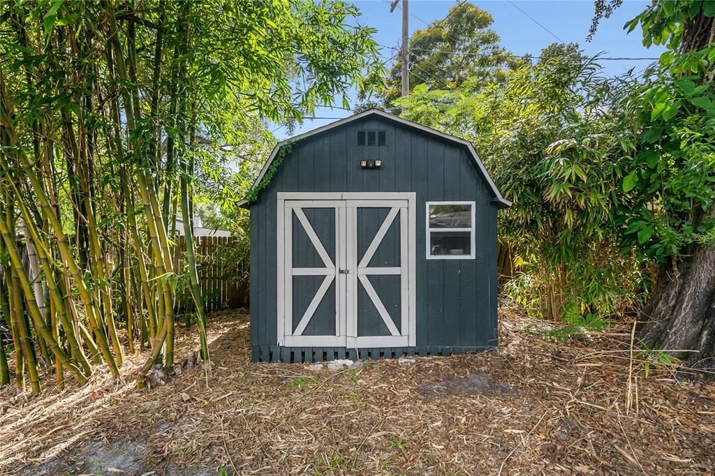 For Sale: $385,000 (3 beds, 1 baths, 1065 Square Feet)