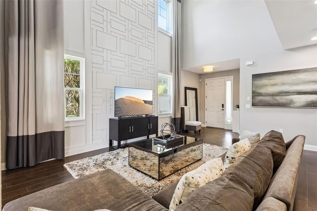 For Rent: $3,998 (4 beds, 4 baths, 2695 Square Feet)