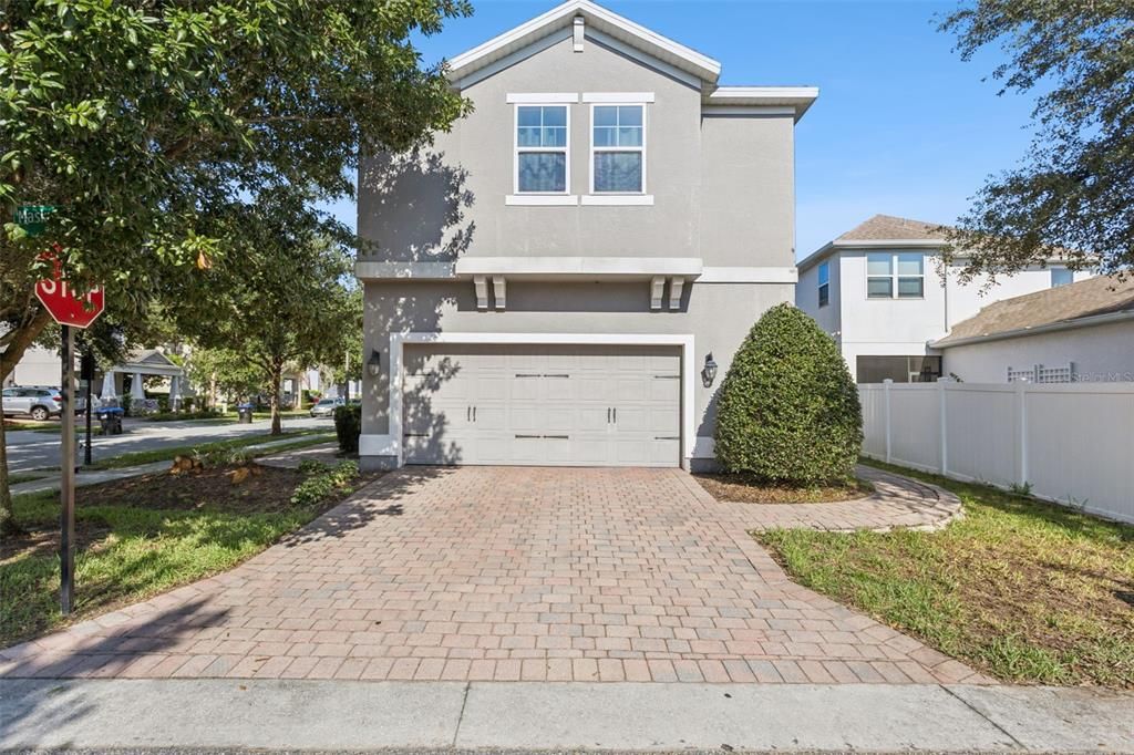 For Rent: $3,998 (4 beds, 4 baths, 2695 Square Feet)