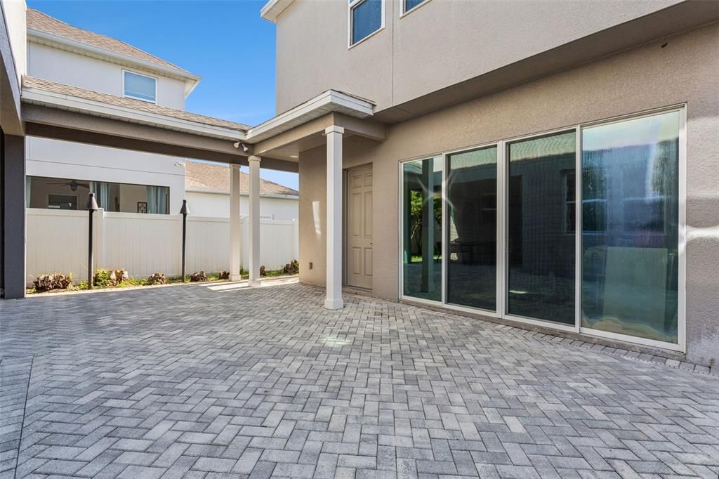 For Rent: $3,998 (4 beds, 4 baths, 2695 Square Feet)