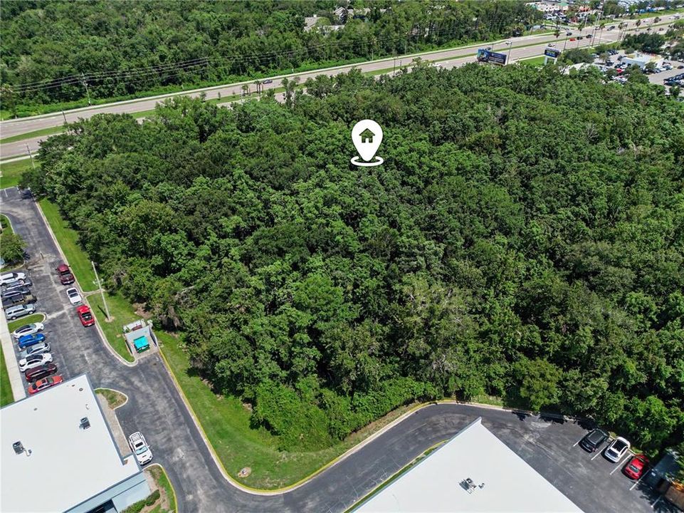 На продажу: $2,800,000 (3.02 acres)