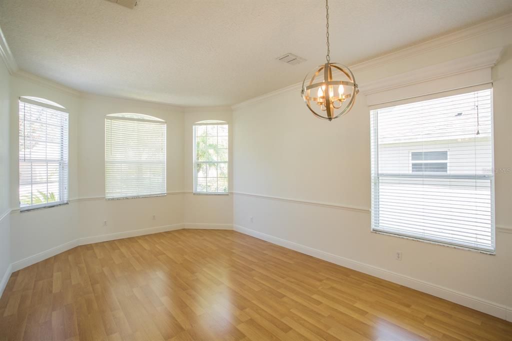 For Rent: $2,800 (5 beds, 3 baths, 2825 Square Feet)