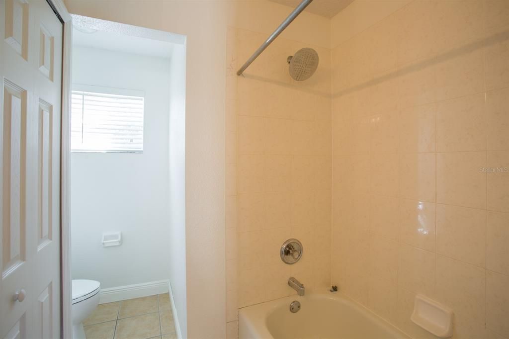 For Rent: $2,800 (5 beds, 3 baths, 2825 Square Feet)