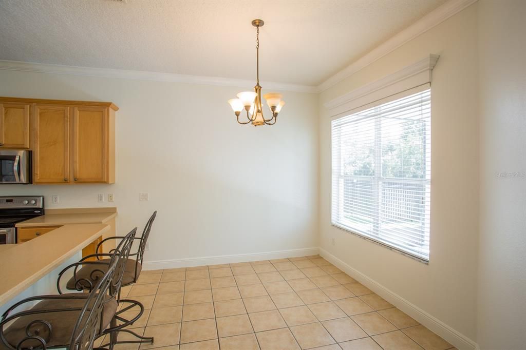 For Rent: $2,800 (5 beds, 3 baths, 2825 Square Feet)