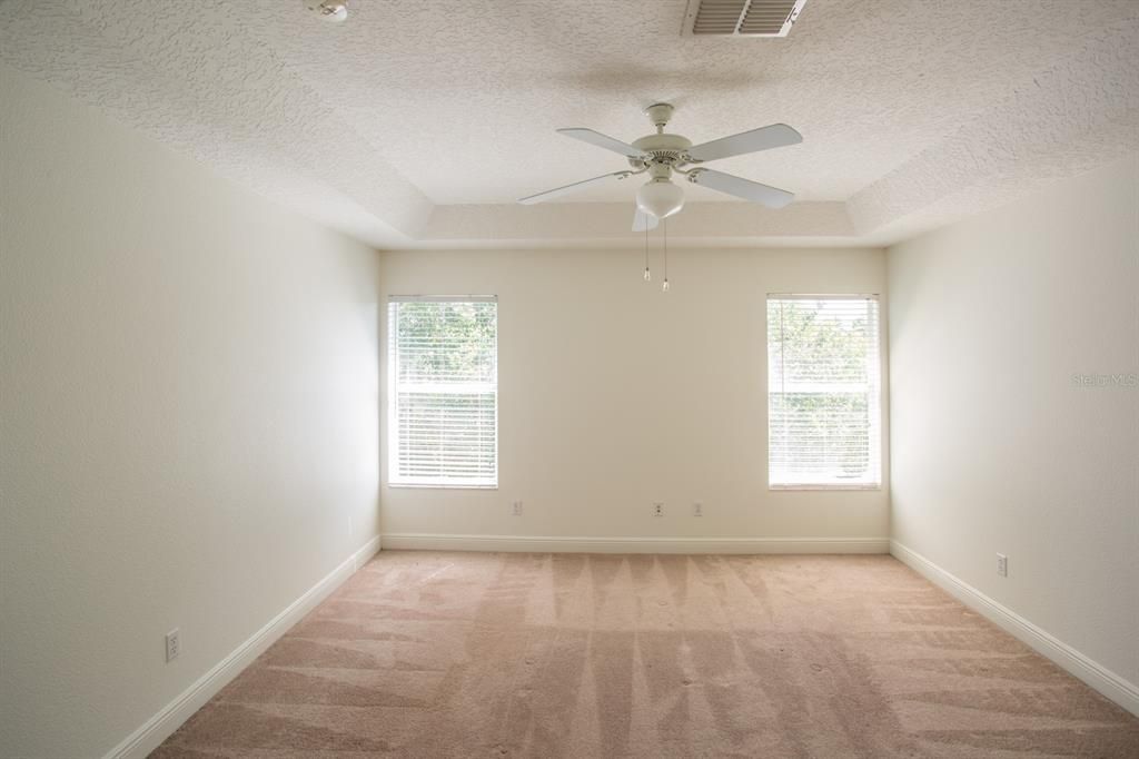 For Rent: $2,800 (5 beds, 3 baths, 2825 Square Feet)