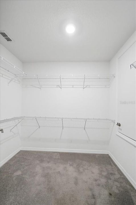 En Venta: $300,000 (3 camas, 2 baños, 1555 Pies cuadrados)