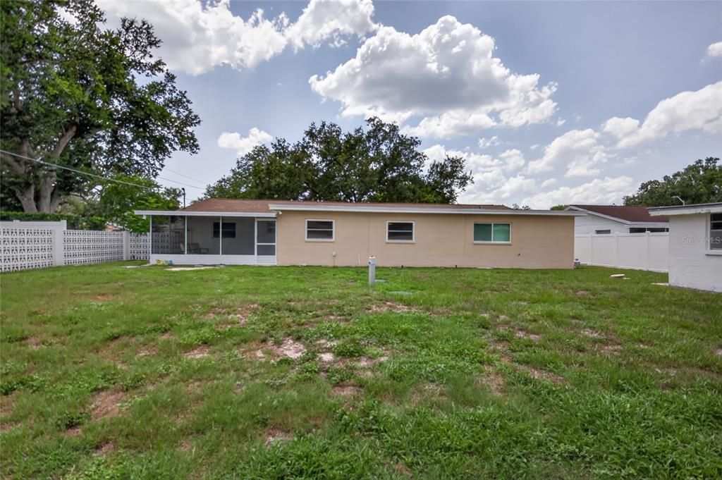 For Sale: $485,000 (3 beds, 2 baths, 1878 Square Feet)