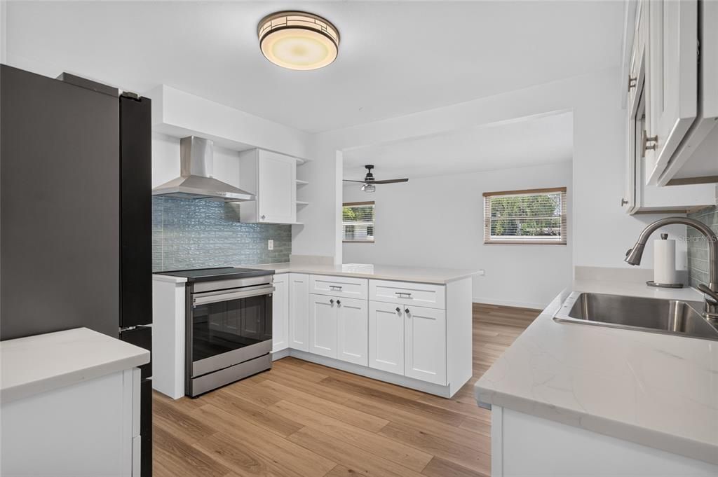 For Sale: $485,000 (3 beds, 2 baths, 1878 Square Feet)