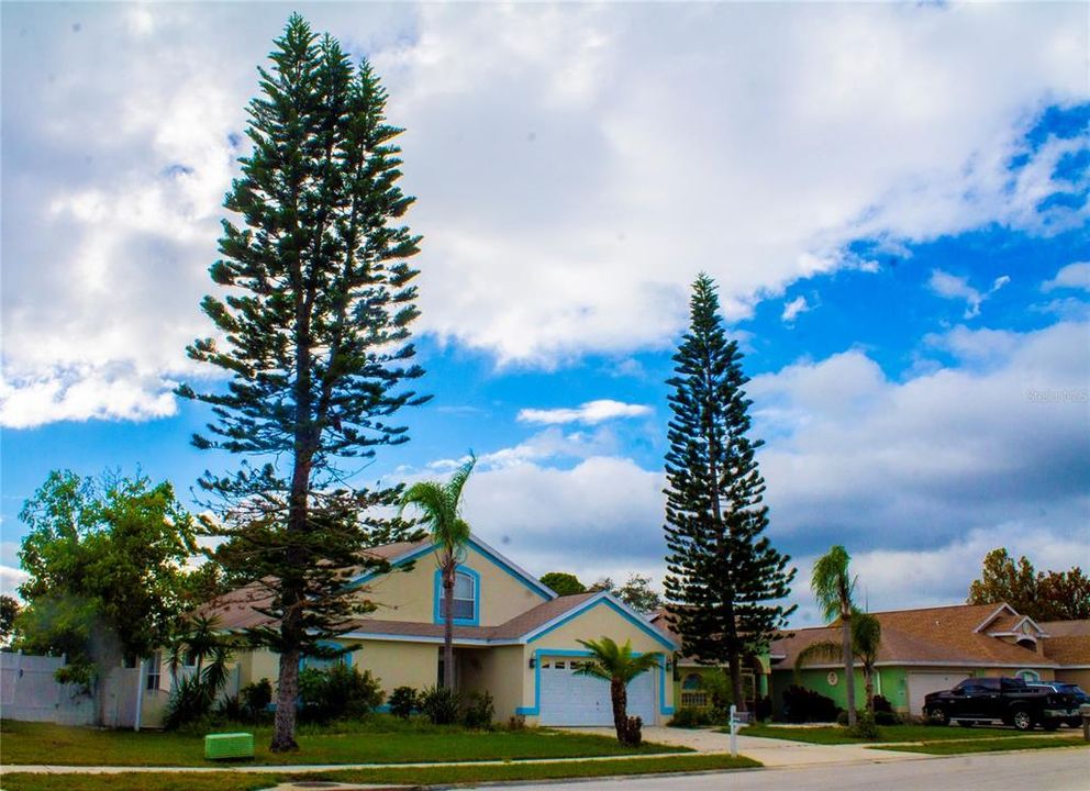 For Sale: $295,000 (3 beds, 2 baths, 1842 Square Feet)