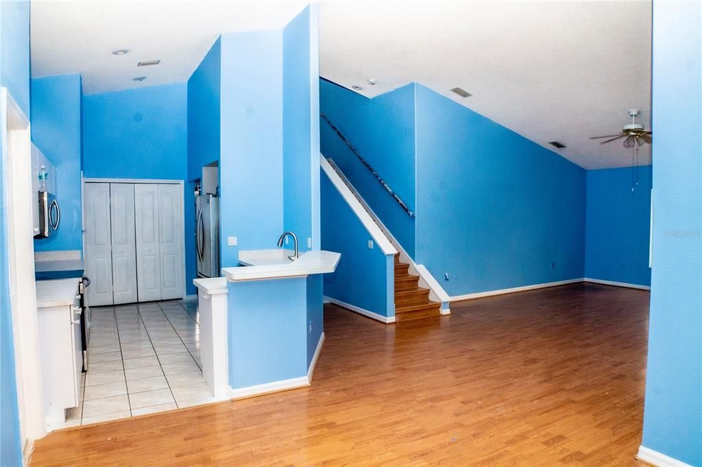 For Sale: $295,000 (3 beds, 2 baths, 1842 Square Feet)