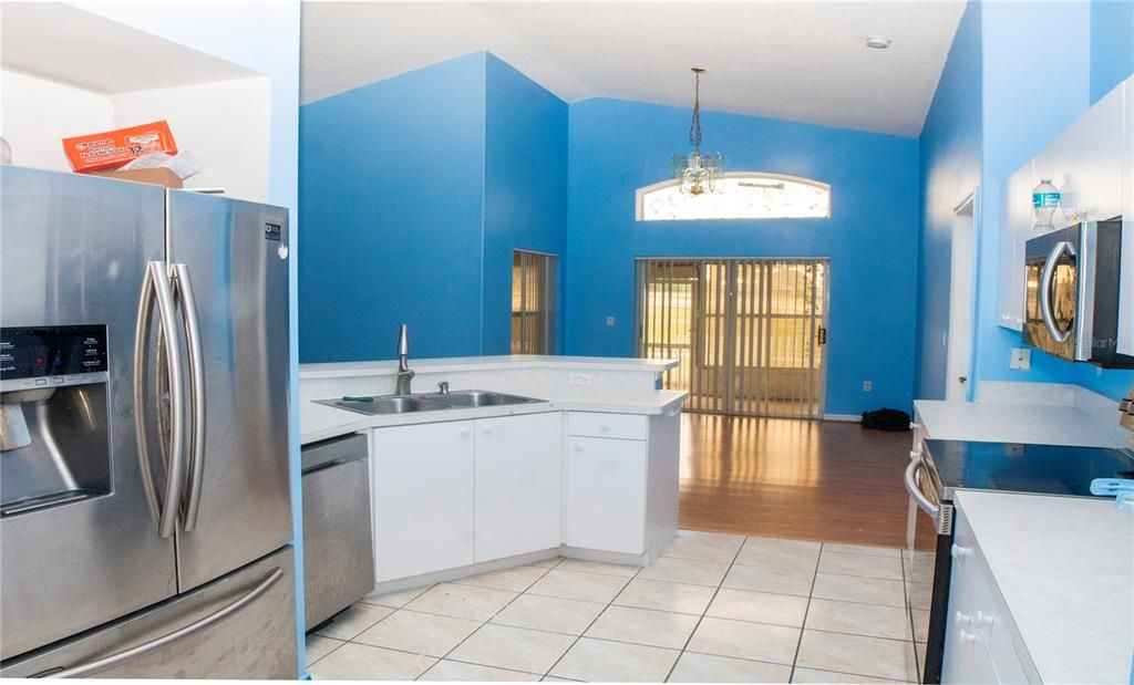 For Sale: $295,000 (3 beds, 2 baths, 1842 Square Feet)