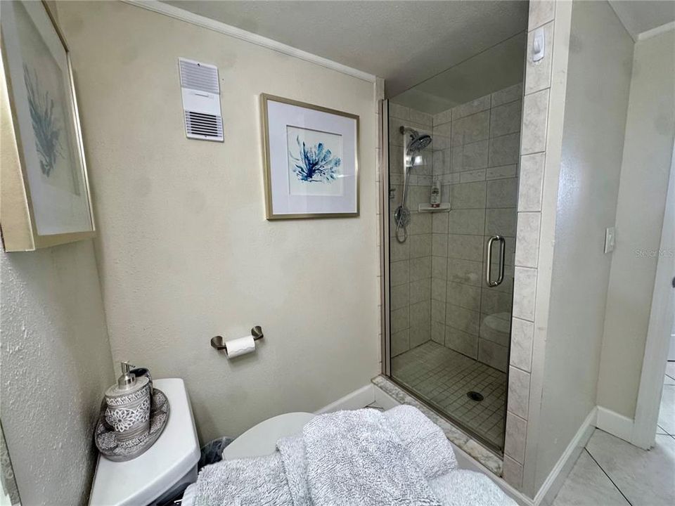 В аренду: $4,000 (2 спален, 2 ванн, 1094 Квадратных фут)